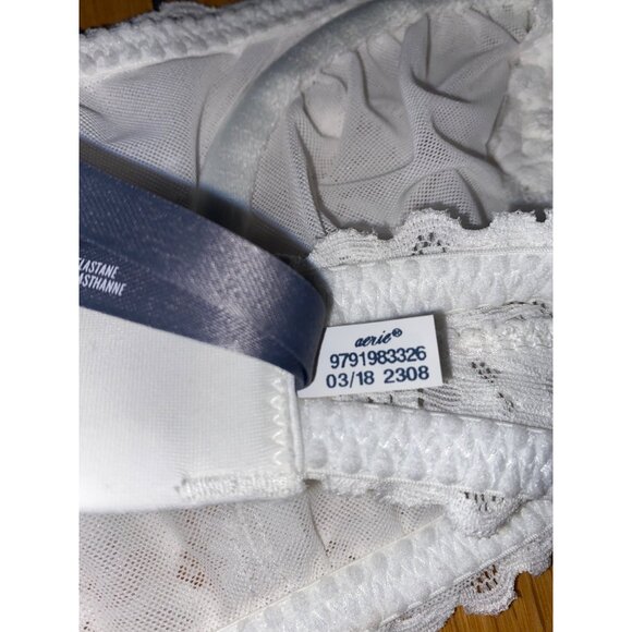 Aerie White Lace Strapless Bandeau Bra 32C Floral Pattern & Hook Closures NWOT - Picture 8 of 10